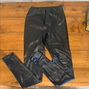 Wilfred Free Black Leggings
